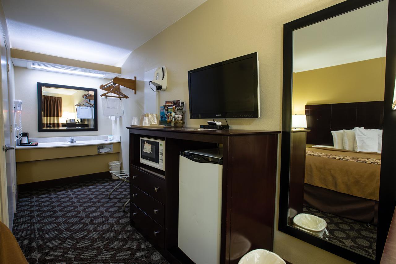 Relax Inn And Suites Kuttawa Zewnętrze zdjęcie